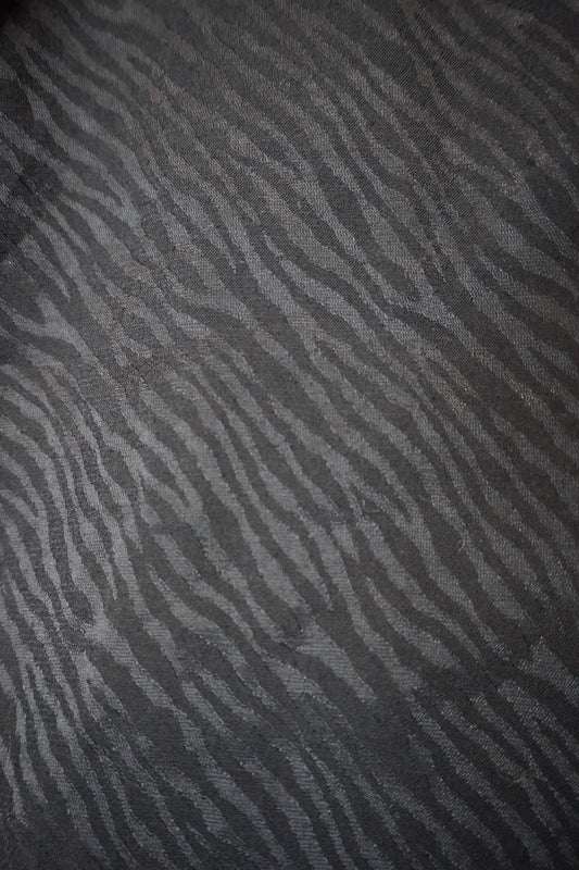 Jupe portefeuille noire à double couche – by Zainab