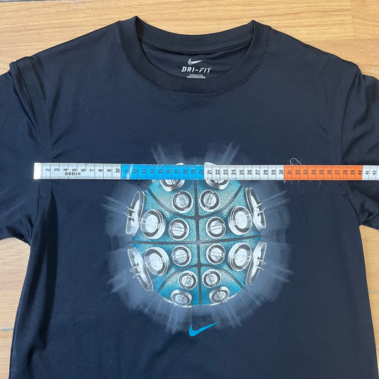 T-shirt Nike noir – Taille M