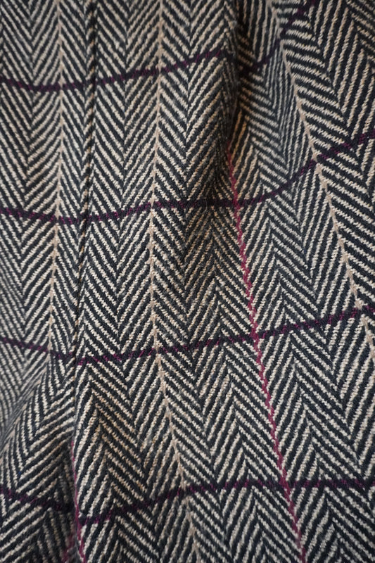 Short beige/rouge/noir – by Zainab