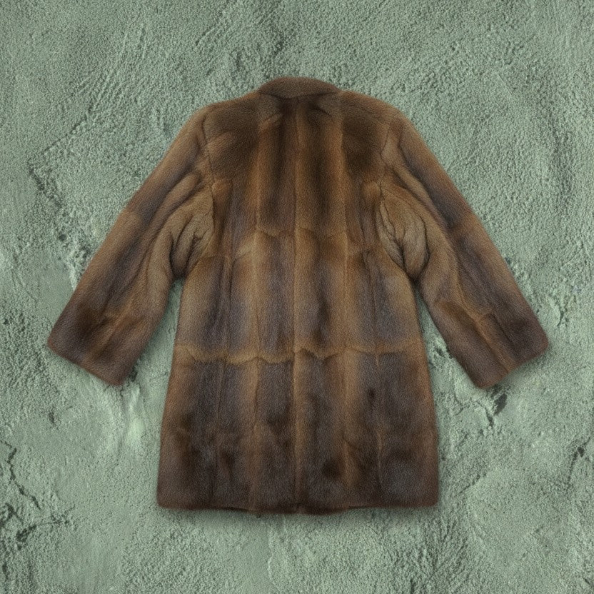 Manteau en Fourrure Longue - by YANNIS KINGSTON