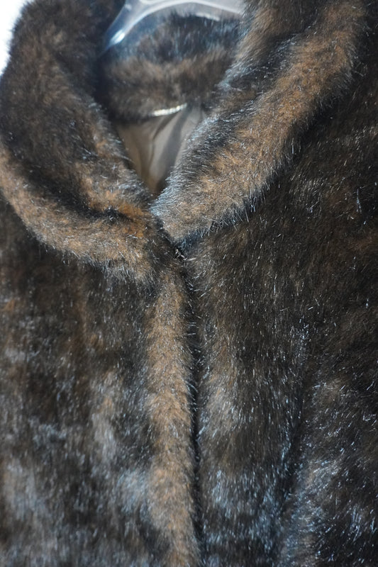 Manteau Fausse Fourrure - by PRMEC