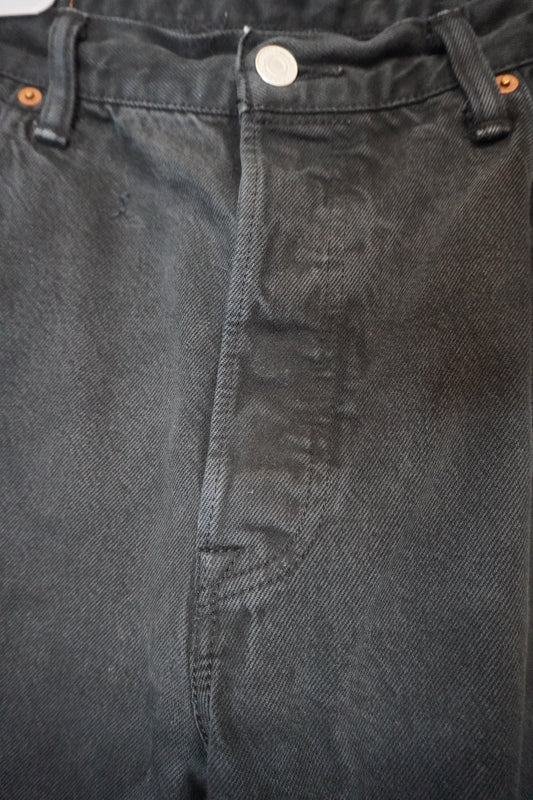 Jean noir coupe droite – BY KER