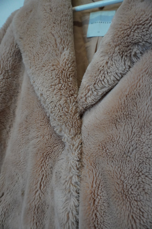Blush Dream Faux Fur Coat – by MANDY CHERIE