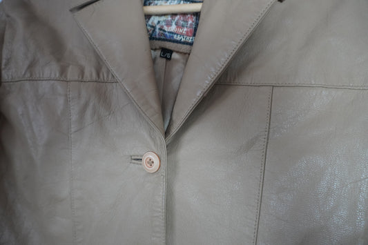 Veste en cuir marron clair ajustée – BY ZAINAB