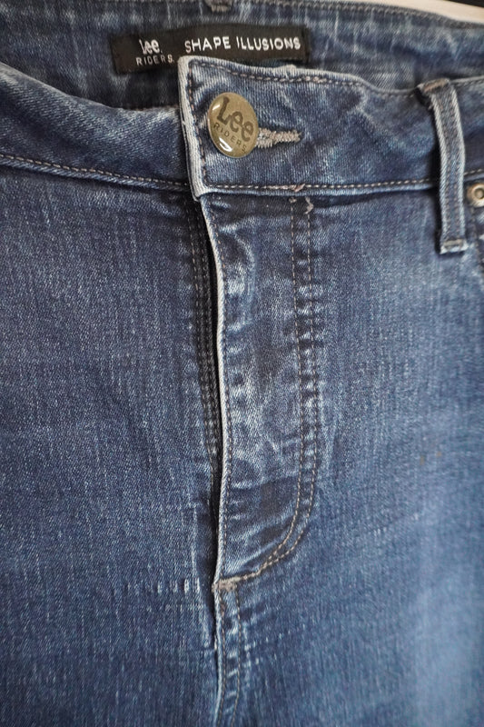 Retro Flare Skinny Jeans – by BEATRICE