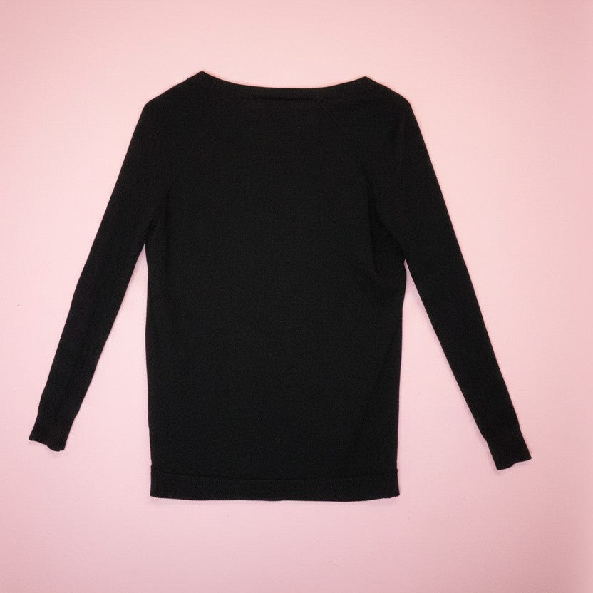 Cardigan noir chic – by Zainab