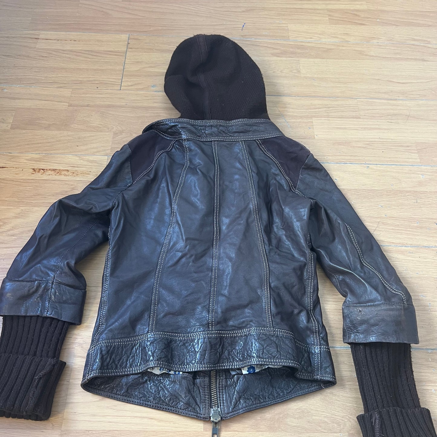 Veste en cuir marron avec capuche en tissu - Taille S by SARLOTTE