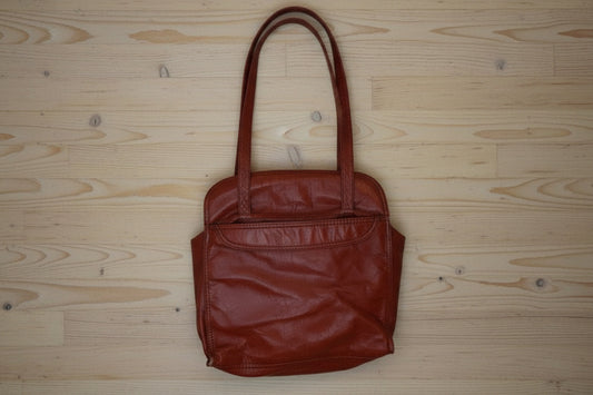 Bold Red Leather Utility Bag – by BEATRICE