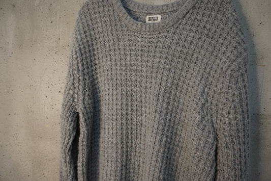 Pull gris – by Zainab