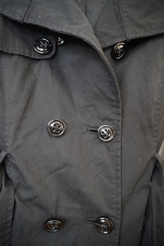 Trench-Coat - by BÉATRICE