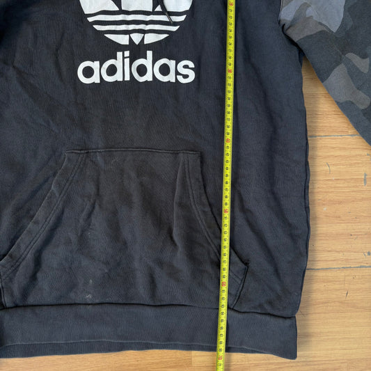 Hoodie gris motif militaire - Adidas - Taille M