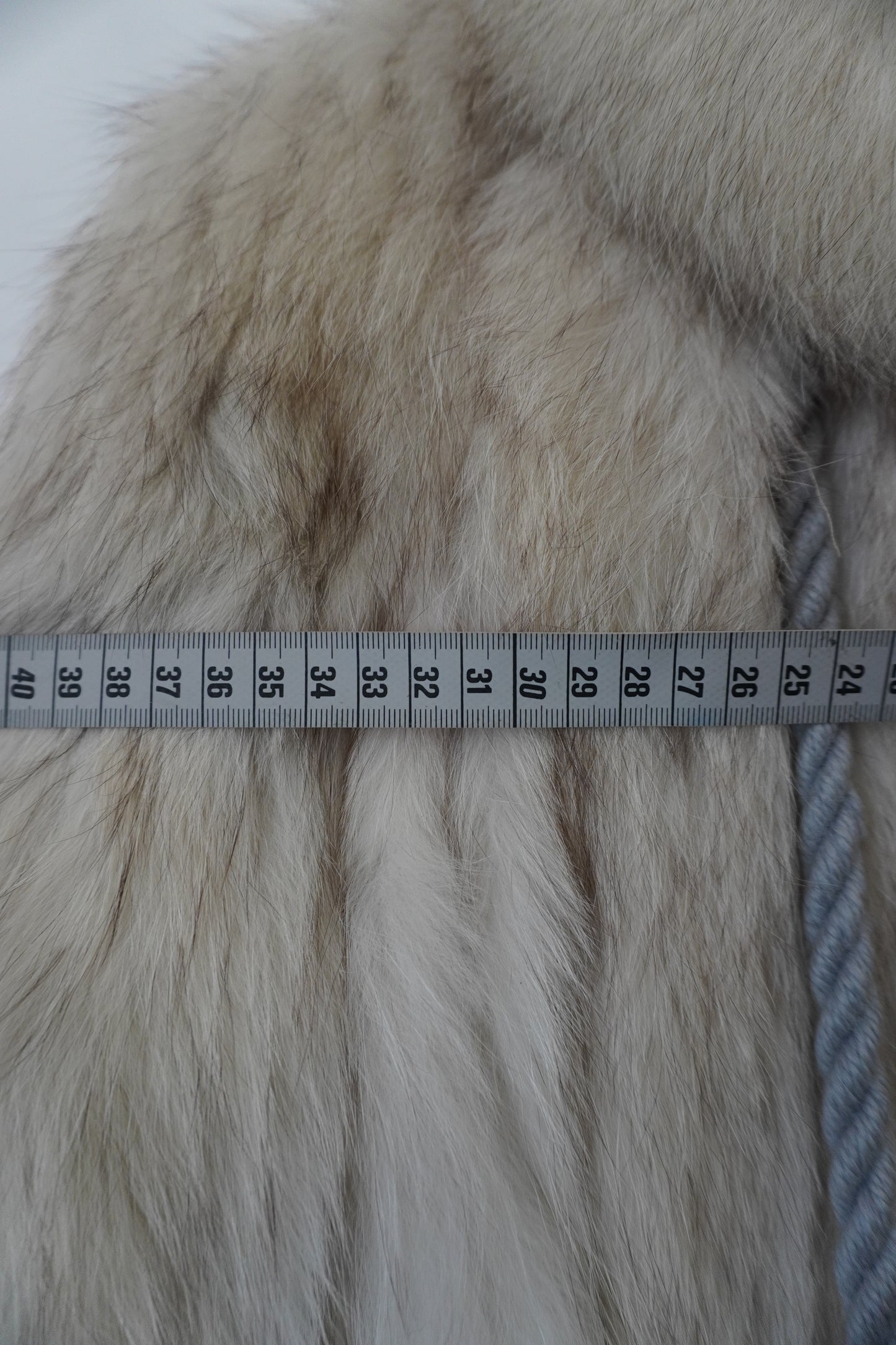 Manteau fourrure blanc – Taille – M