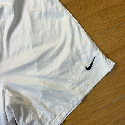 Shorts de sport blancs - Nike Dri-FIT - Taille M