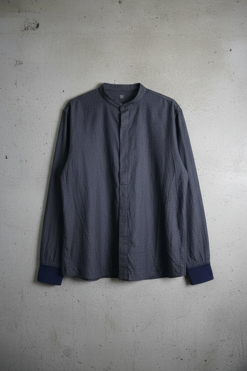 Chemise bleu foncé – taille M (coupe ajustée)