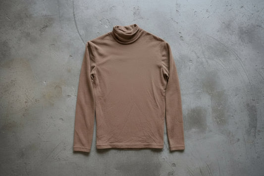 Col roulé marron – taille L (convient mieux à un M)