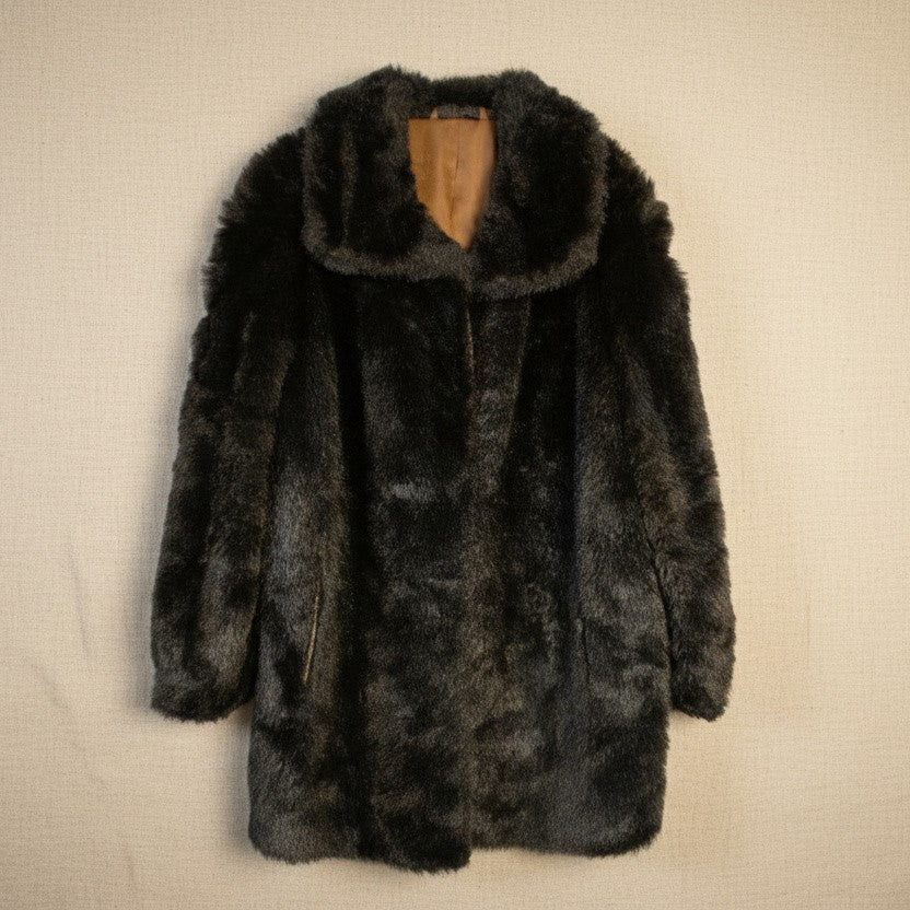 Veste en fausse fourrure noire chic – By FABSO