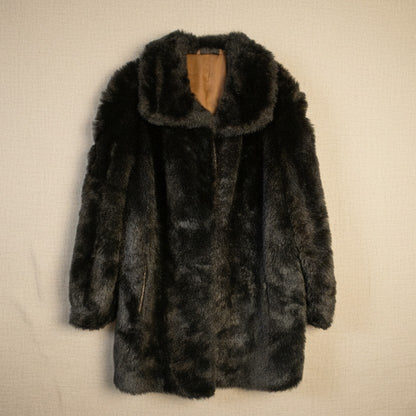 Veste en fausse fourrure noire chic – By FABSO