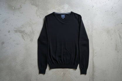Pull bleu foncé classique