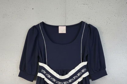 Robe bleu nuit courte avec ceinture – taille S