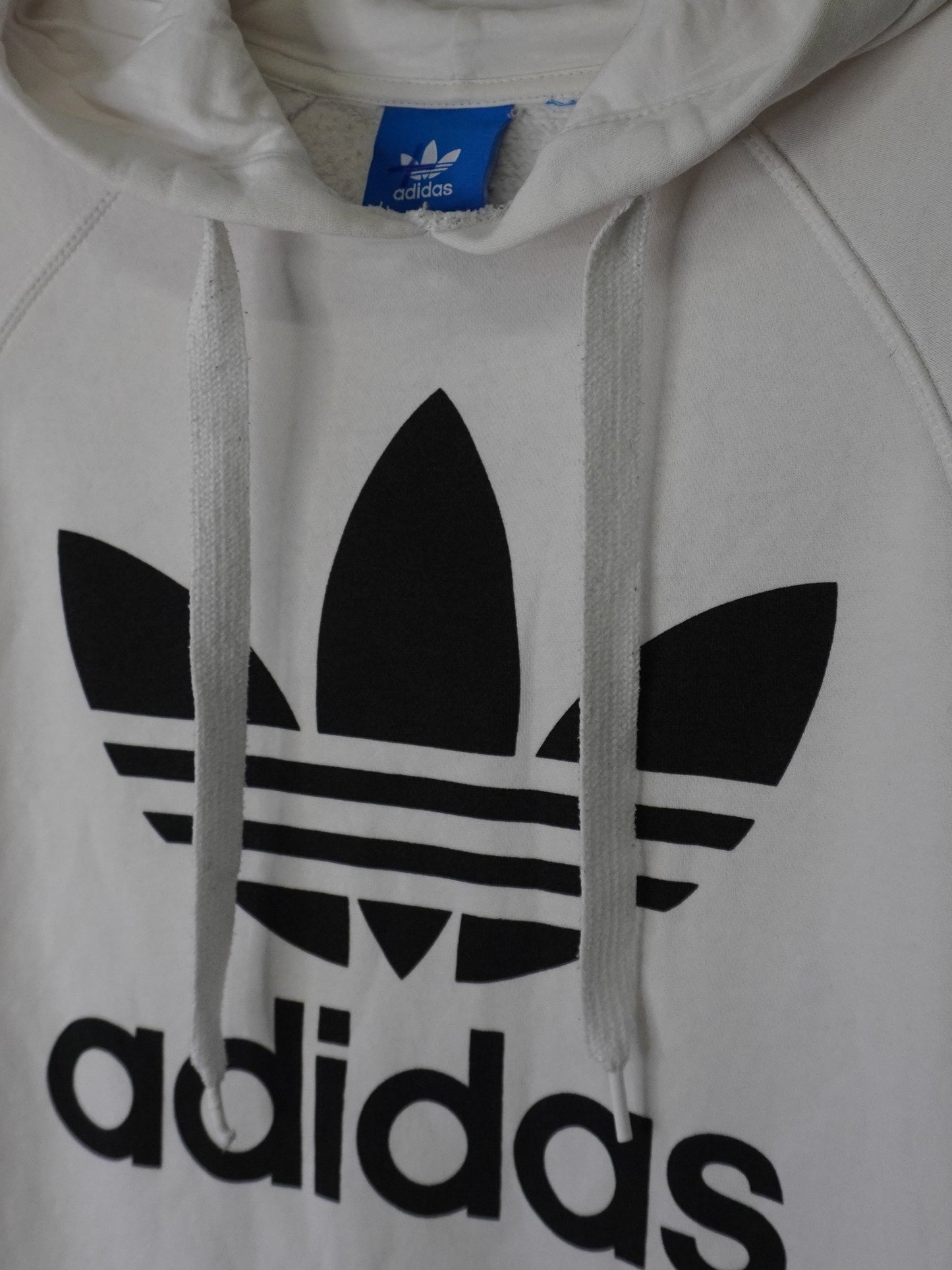 Hoodie blanc Adidas – taille M (oversize)