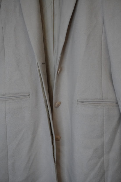 Élégant manteau long en laine crème – by Zainab
