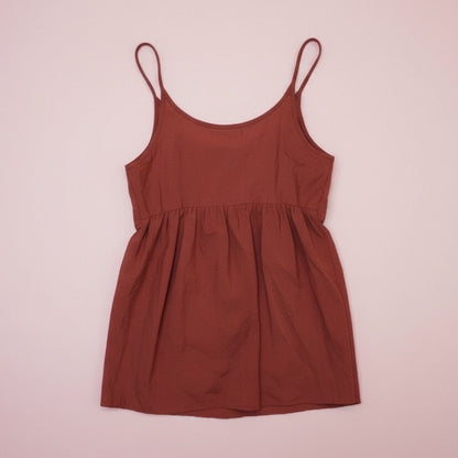 Top rose aux hanches – by Zainab