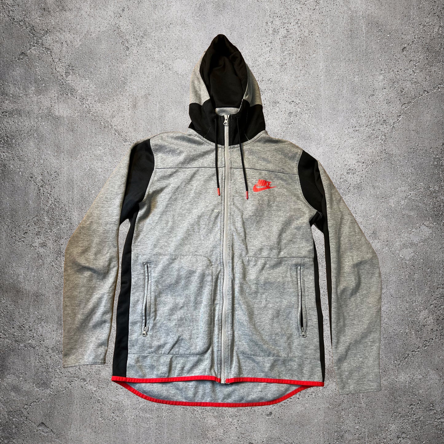 Sweat à capuche zippé gris, noir et rouge - Nike - Taille M