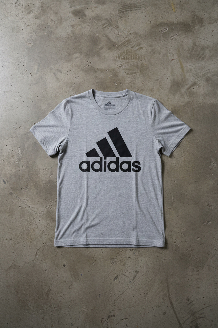 T-shirt gris clair Adidas – taille S
