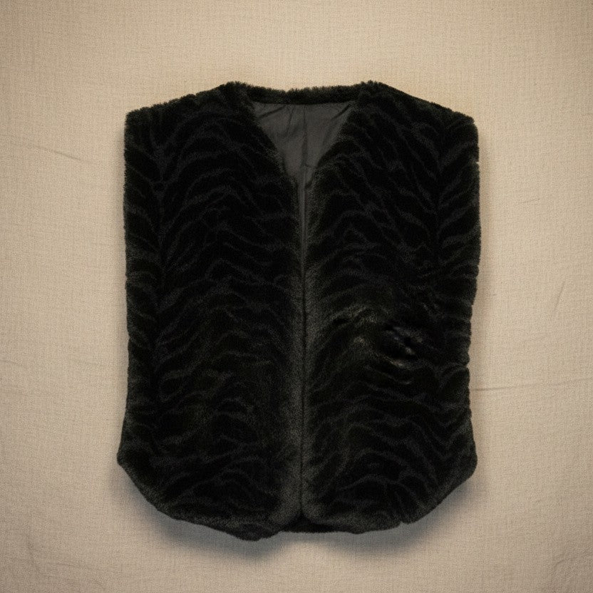Gilet en fausse fourrure noir élégant – By FABSO