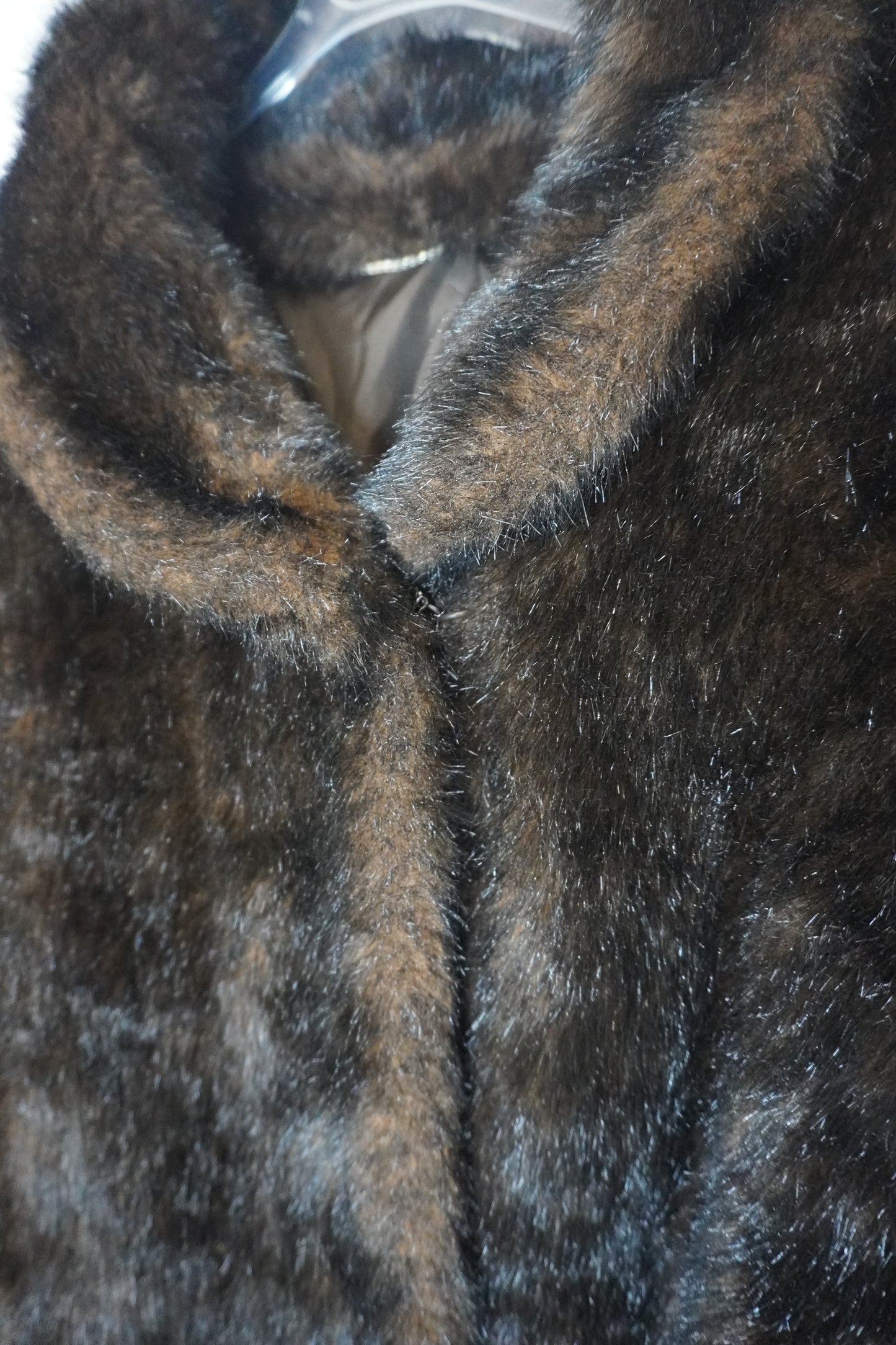 Manteau Fausse Fourrure - by PRMEC