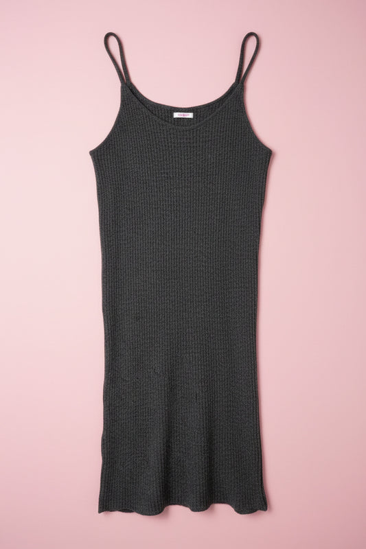 Robe grise mi-mollet – by Zainab