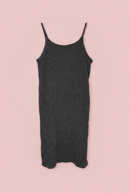 Robe grise mi-mollet – by Zainab