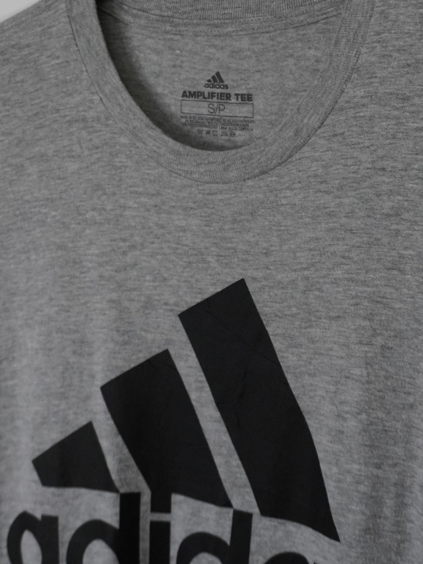 T-shirt gris clair Adidas – taille S
