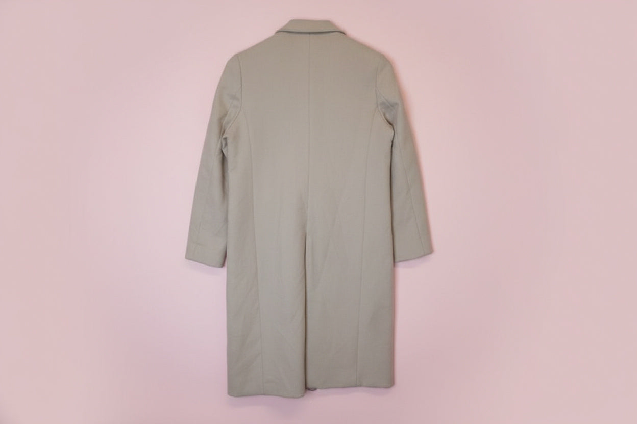 Élégant manteau long en laine crème – by Zainab
