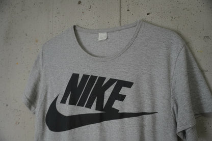 T-shirt Nike gris – taille S