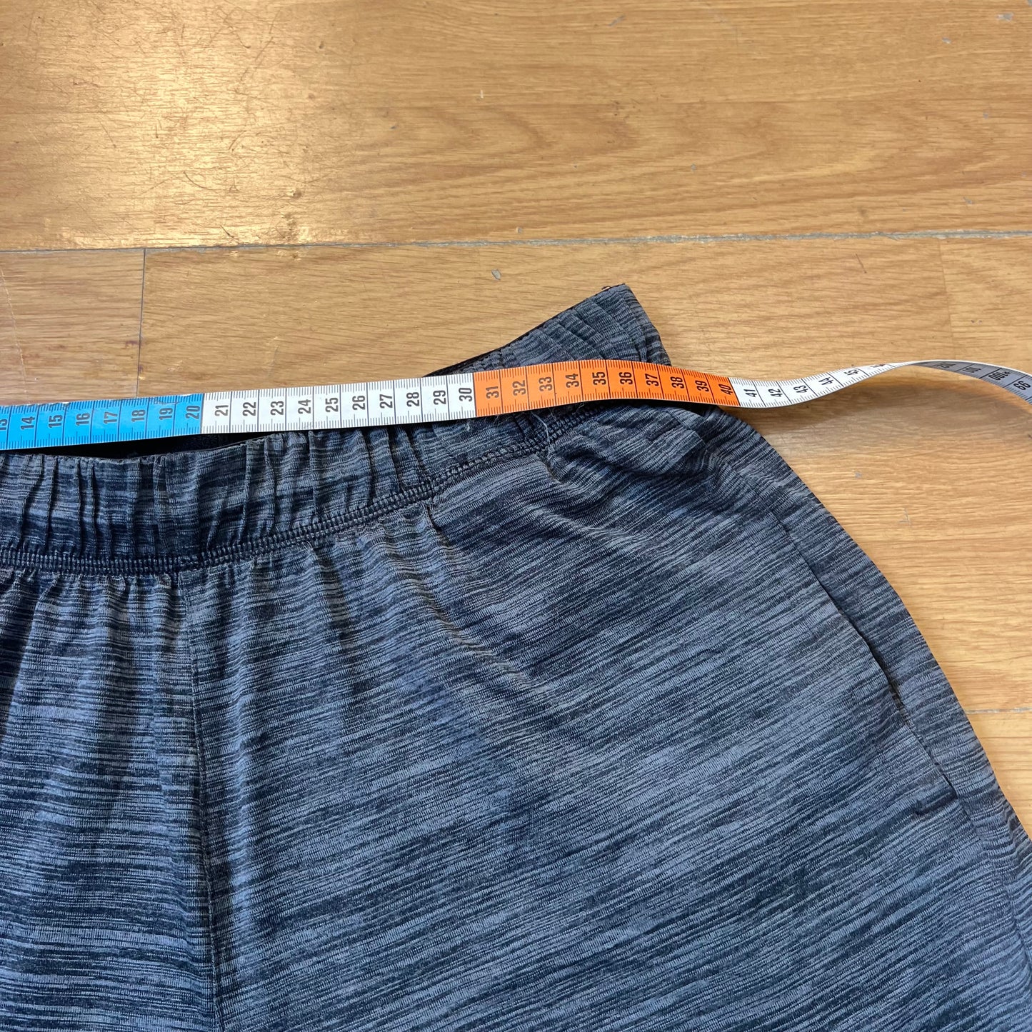 Shorts de sport gris foncé - Adidas - Taille L