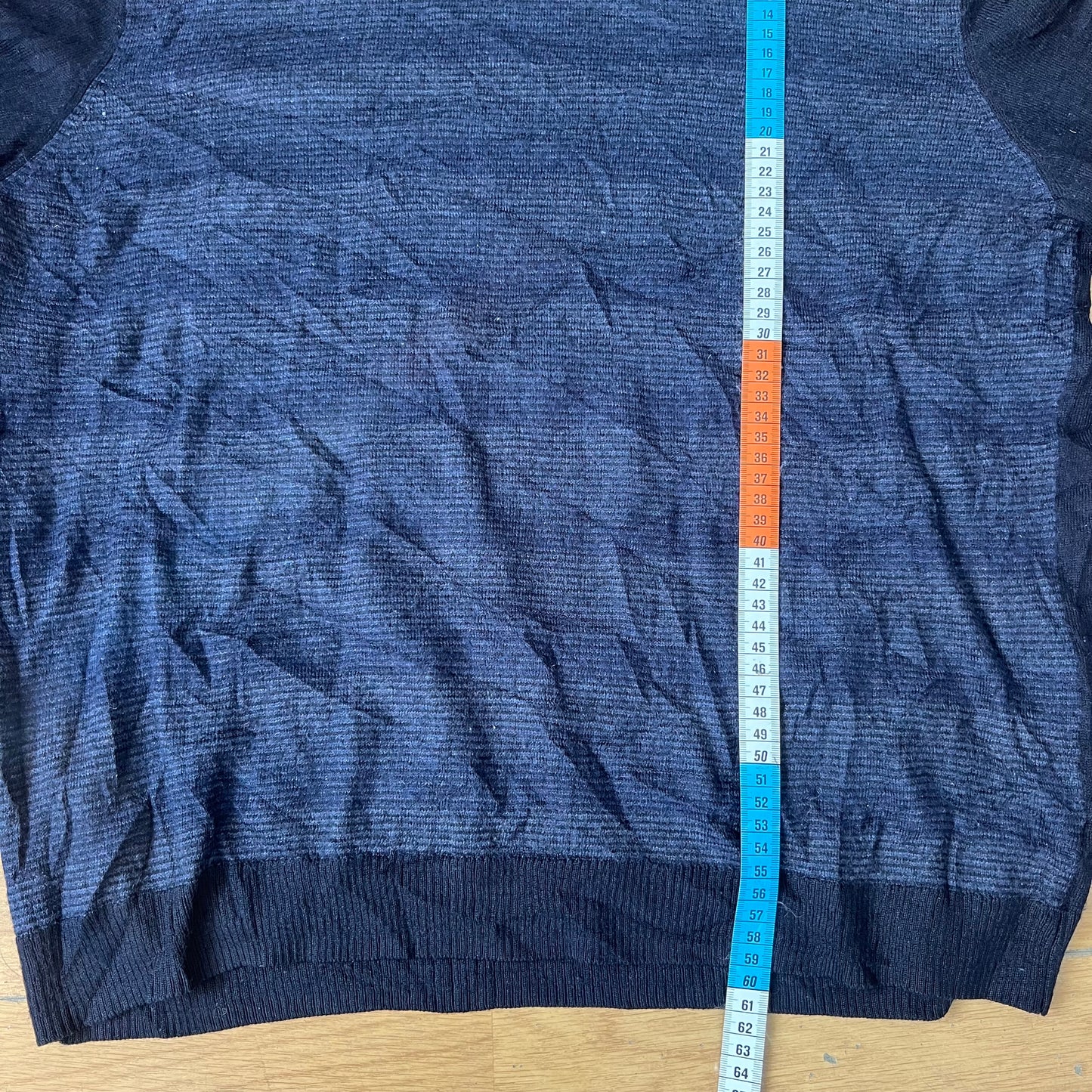 Pull noir avec fines rayures bleu foncé Calvin Klein – Taille XL