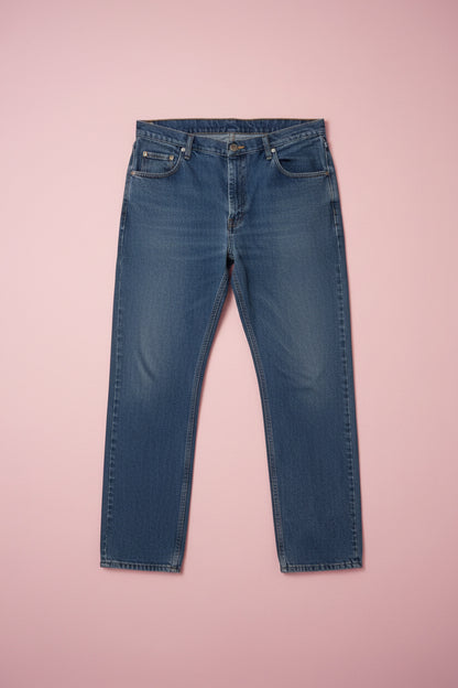 Jean Wrangler bleu coupe droite – BY ZAINAB