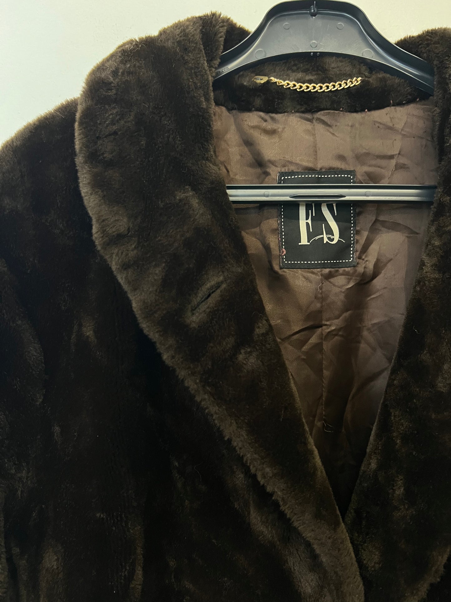 Manteau Long Fausse Fourrure - by BÉATRICE
