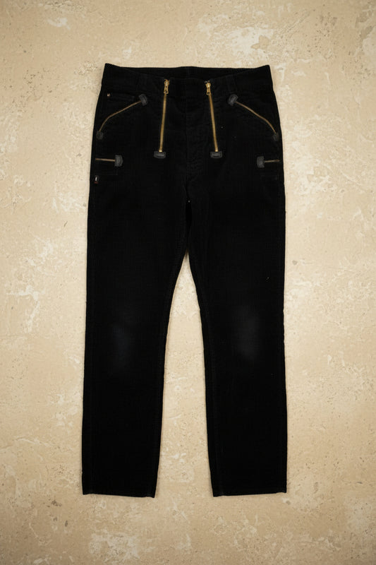 Pantalon noir en velours côtelé – BY KER