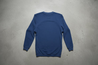 Pull bleu clair à boutons – by Zainab