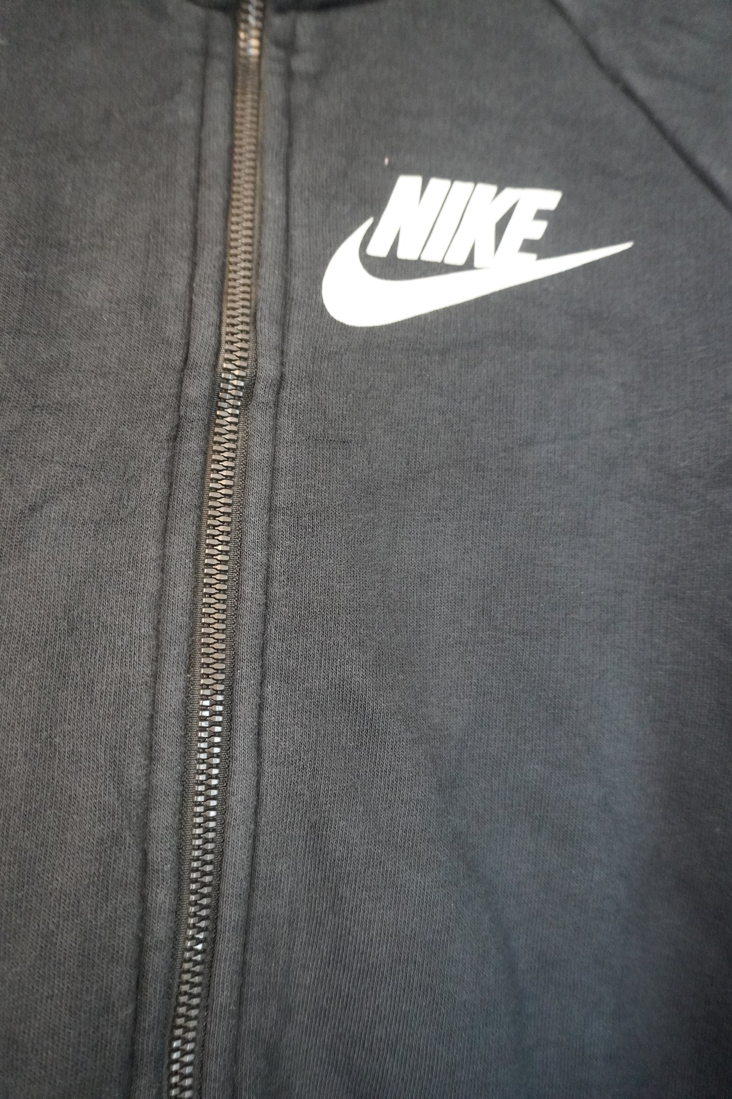 Sweatshirt noir – by Béatrice