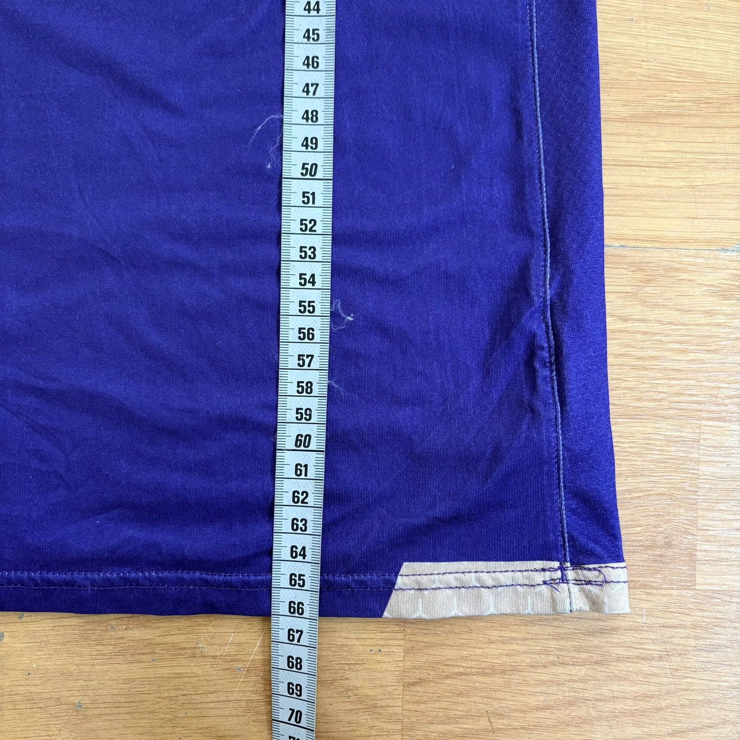 Maillot de basketball violet et doré Under Armour – Taille S/M