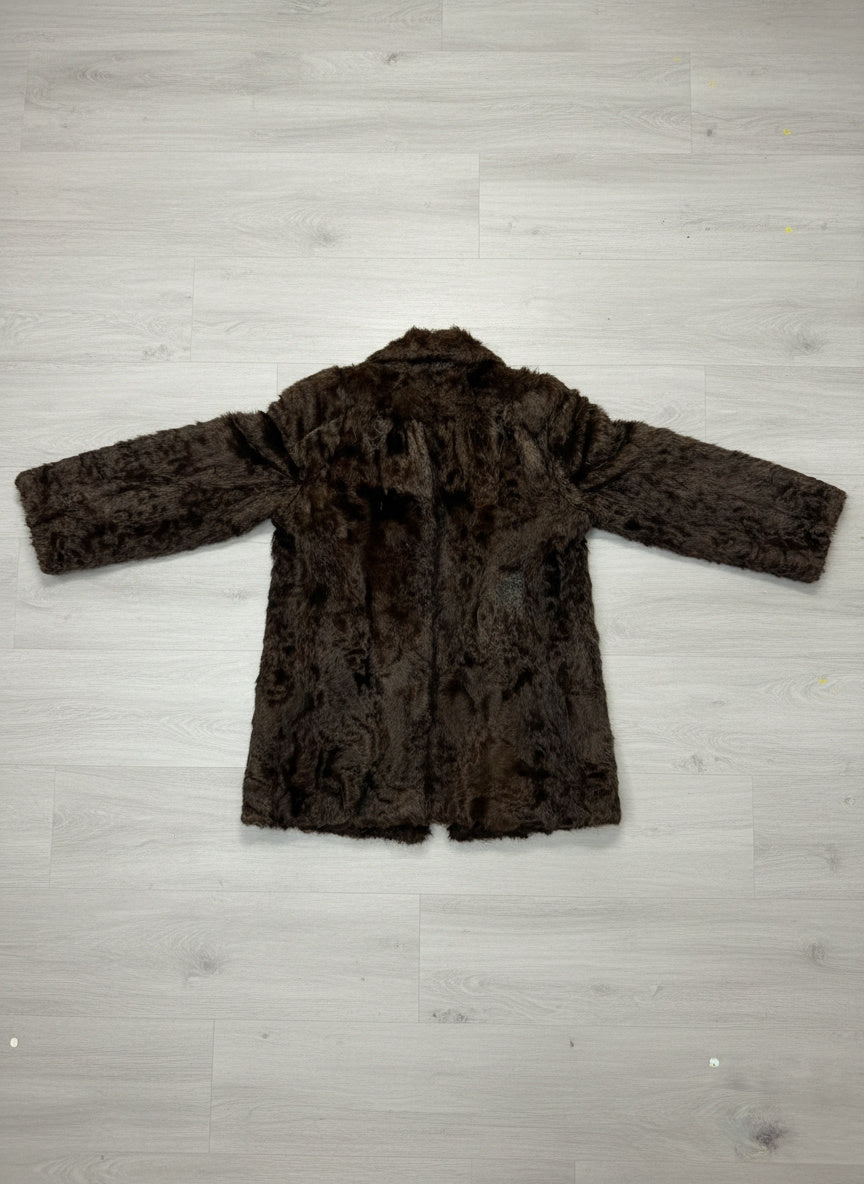 Manteau En Fourrure - by BÉATRICE