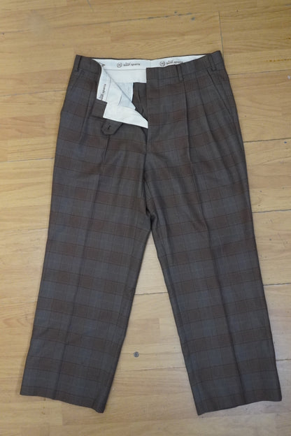 Pantalon À Pince - by BÉATRICE