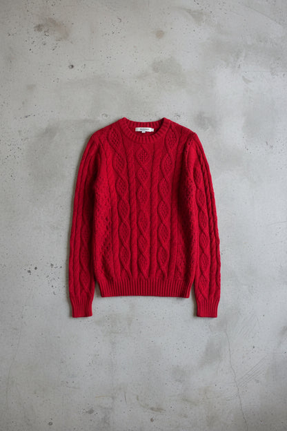 Pull rouge oversized – by Zainab