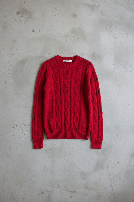 Pull rouge oversized – by Zainab