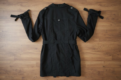 Modern Black Trench Long Fit – by BEATRICE