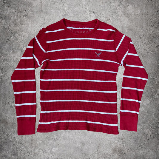 Pull rouge à rayures blanches American Eagle – Taille M