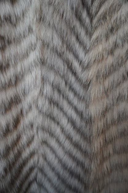 Cozy Luxe Hooded Fur Coat – by MANDY CHERIE